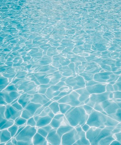 comment faire pour éclaircir l'eau de la piscine rapidement ?